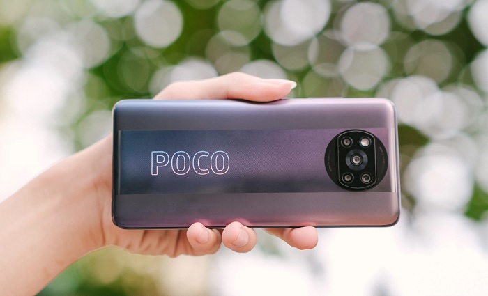 Cụm camera có thiết kế y hệt phiên bản tiêu chuẩn, nhưng khác biệt ở độ phân giải