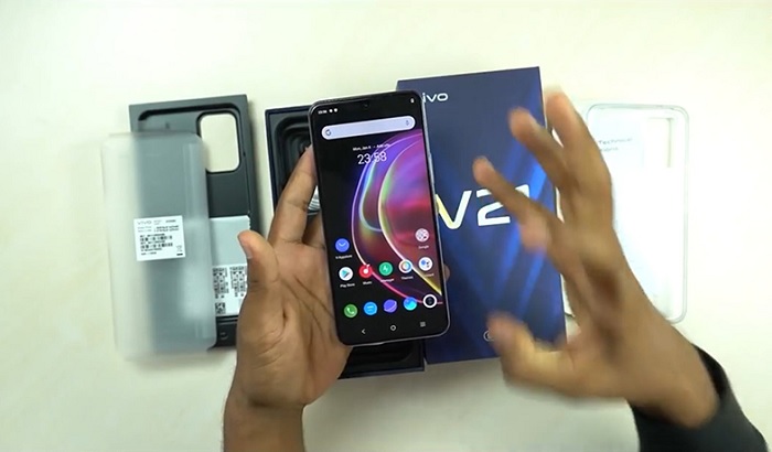 Hình ảnh trên tay Vivo V21 5G trong video