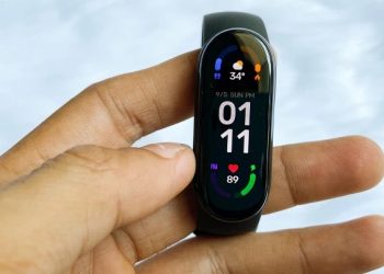 cận cảnh Xiaomi Mi Band 6