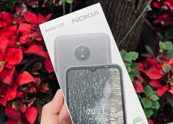 đánh giá Nokia C20