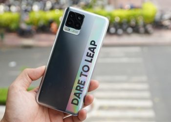 Đánh giá chi tiết pin Realme 8