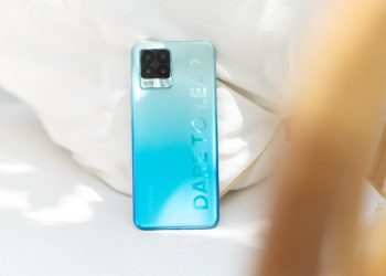 Đánh giá Realme 8 Pro