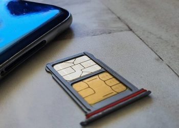điện thoại 2 SIM dùng chung thẻ nhớ là gì