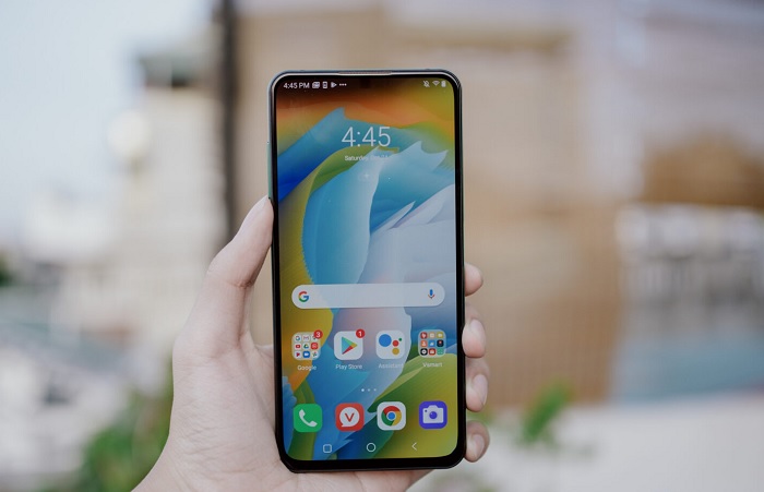 Vsmart Aris Pro được trang bị công nghệ camera ẩn dưới màn hình