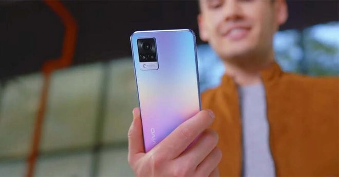 Camera selfie Vivo V21 5G có độ phân giải cao và nhiều tính năng
