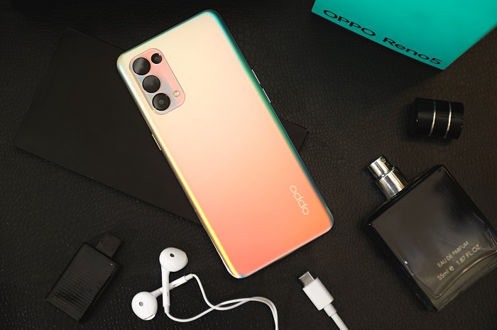 OPPO Reno5