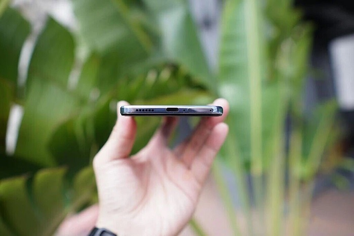 Vivo V21 5G được tích hợp sạc nhanh 33W