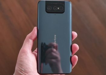 Trên tay ZenFone 8 Flip