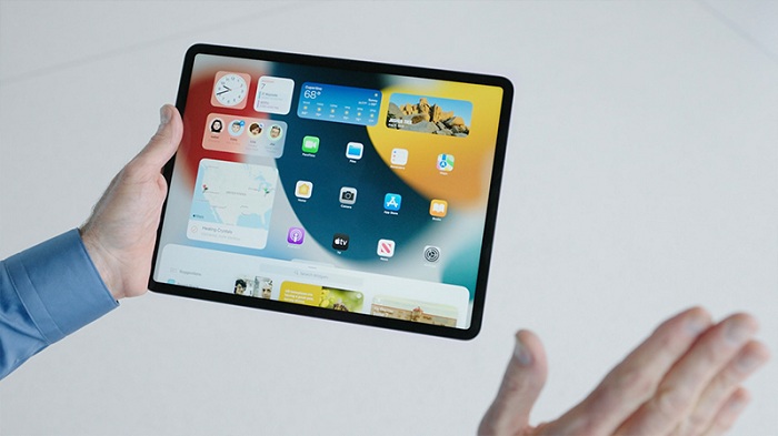 Người dùng có thể thêm widgets lên màn hình chính
