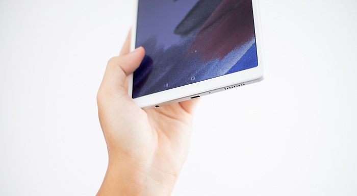 Hệ thống loa kép cho chất lượng âm thanh sống động