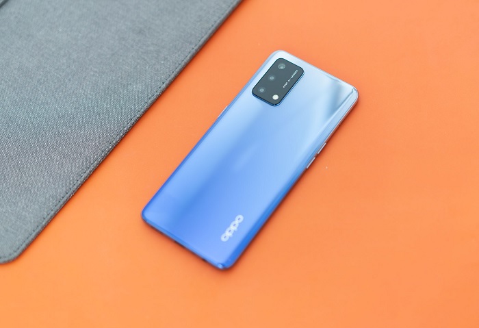 Mở hộp OPPO A74