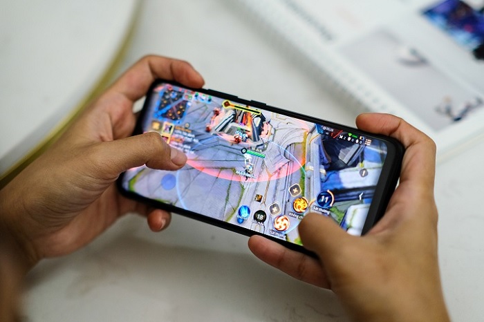 Đây là một chiếc smartphone giá rẻ hàng đầu dành cho game thủ