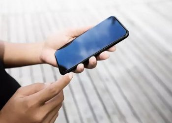 Cá khá nhiều nguyên nhân khiến điện thoại để lâu không lên nguồn nhưng nguyên nhân chính là lỗi do pin