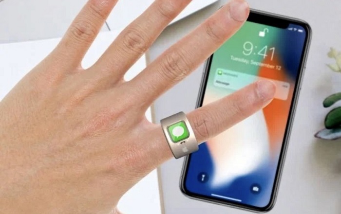 Được tích hợp nhiều tính năng như điều khiển từ xa bằng giọng nói, nhắn tin, kiểm soát, theo dõi cử chỉ, nhận cảnh báo…