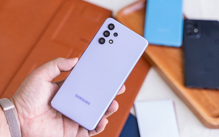 Galaxy A32 được thiết kế tối giản nhưng không kém phần sang trọng