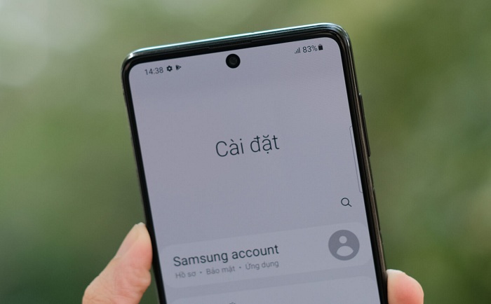 Cảm biến vân tay được đặt ở cạnh bên