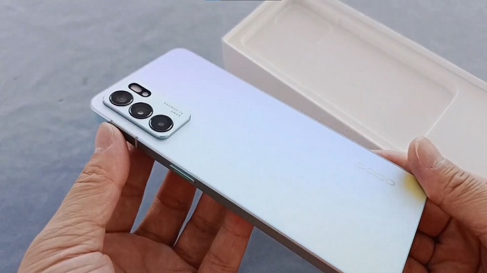 Trên tay OPPO Reno6