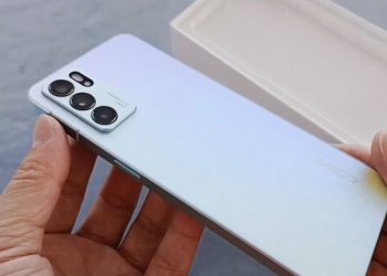 Trên tay OPPO Reno6