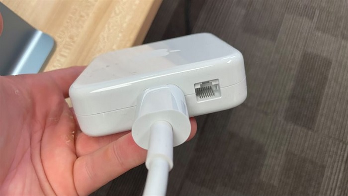 Cục nguồn của iMac M1 2021 bản RAM 16GB