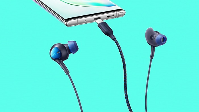 Bạn có thể rút tai nghe và cắm lại vài lần