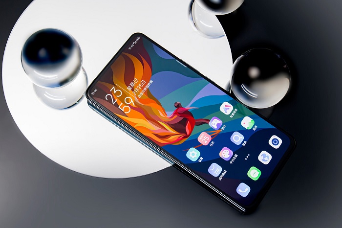 Camera selfie trên Axon 30 5G có độ phân giải 16MP