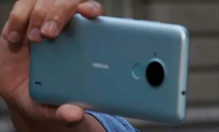 Hình ảnh cụm camera rò rỉ trong poster của Nokia