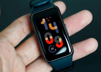 đánh giá Huawei Band 6