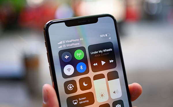 Kiểm tra tình trạng sim trên iPhone có vấn đề gì không?