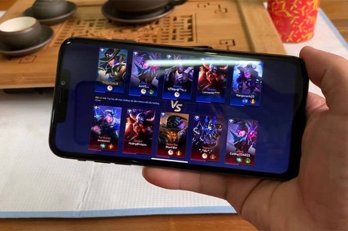 iPhone 11 sở hữu con chip Apple A13 Bionic cho hiệu năng mạnh mẽ nhất trên thị trường ở thời điểm ra mắt