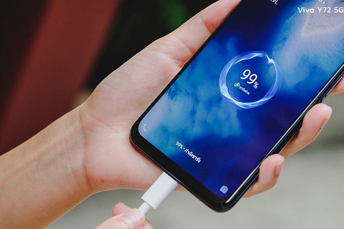Vivo Y72 5G sử dụng pin 5.000 mAh, sạc nhanh 18W