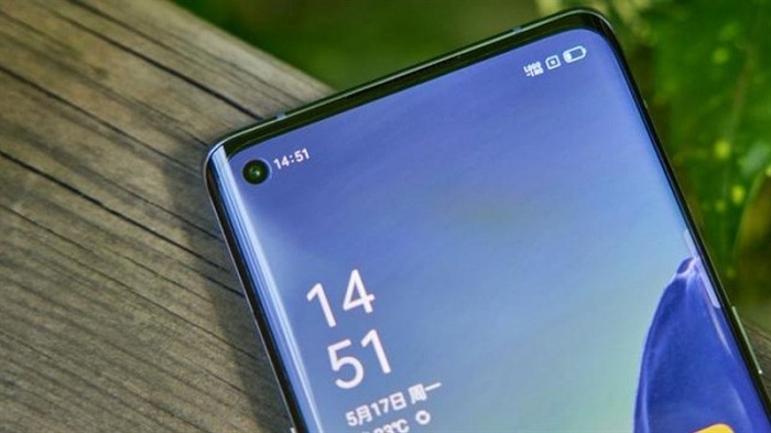 Màn hình của máy có khả năng hiển thị hình ảnh rõ nét và chân thực