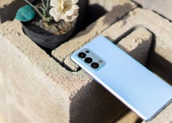 Trên tay OPPO Reno6 Pro+