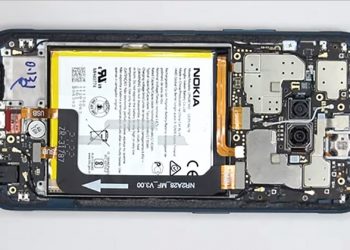 bên trong Nokia XR20