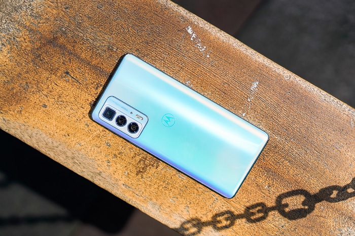Cận cảnh Motorola Edge S Pro
