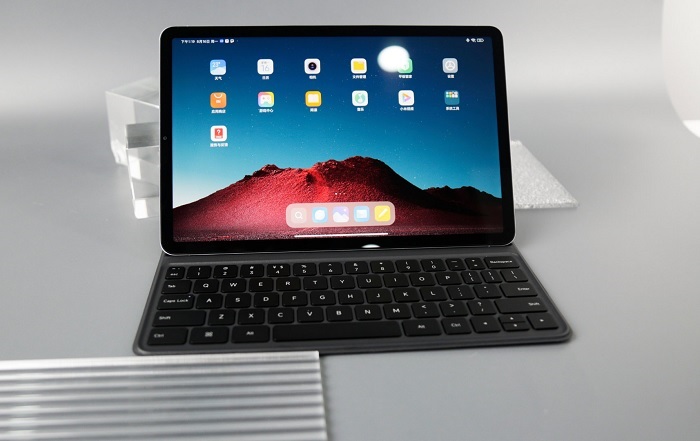 Mi Pad 5 khi kết hợp với phụ kiện bàn phím