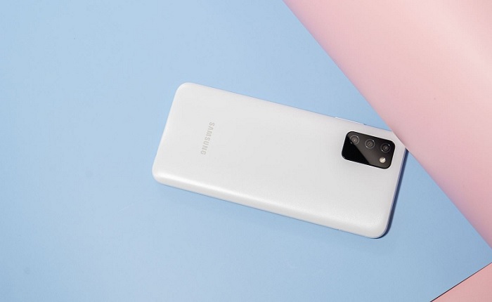 Mặt lưng của Galaxy A03s