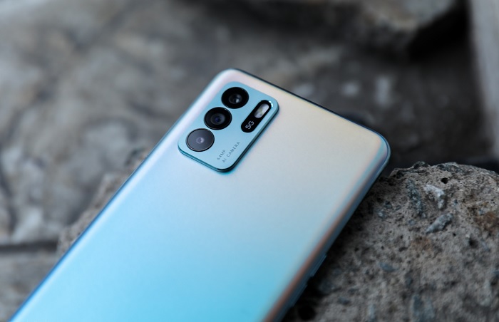 Camera macro chụp ảnh không quá đặc sắc nhưng được bổ sung hiệu ứng kiểu xoáy xoáy khá thú vị