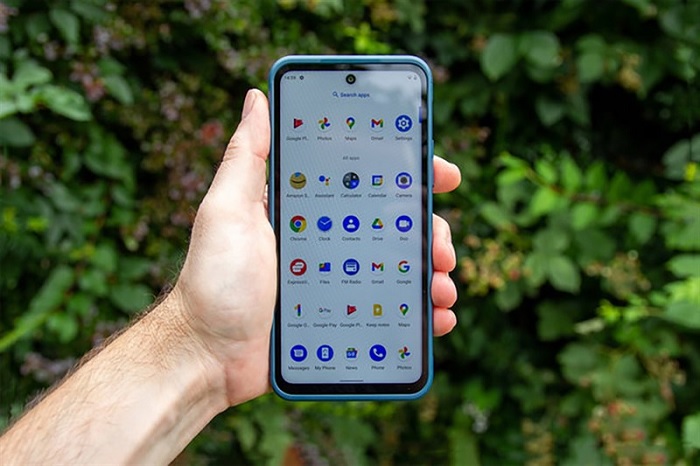 Nokia XR20 sở hữu màn hình lớn 6.67 inch, độ phân giải Full HD+ trên tấm nền IPS LCD