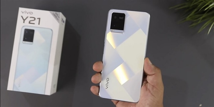 Mặt lưng của Vivo Y21