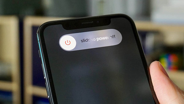 Khởi động lại thiết bị là cách đơn giản nhất giúp khắc phục lỗi điện thoại