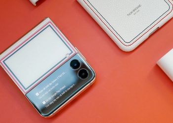 Mở hộp Galaxy Z Flip3 5G Thom Browne Edition