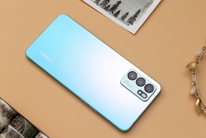 Cận cảnh cụm camera sau trên OPPO Reno6 5G