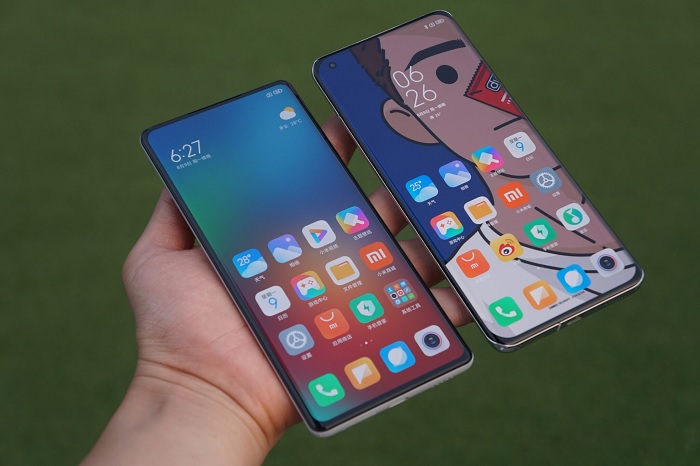Mi MIX 4 được tích hợp công nghệ True Tone giống như iPhone, là điểm nhấn mà Mi 11 Ultra không làm được