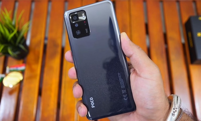 Hiệu ứng chuyển màu và họa tiết lấp lánh trên POCO X3 GT