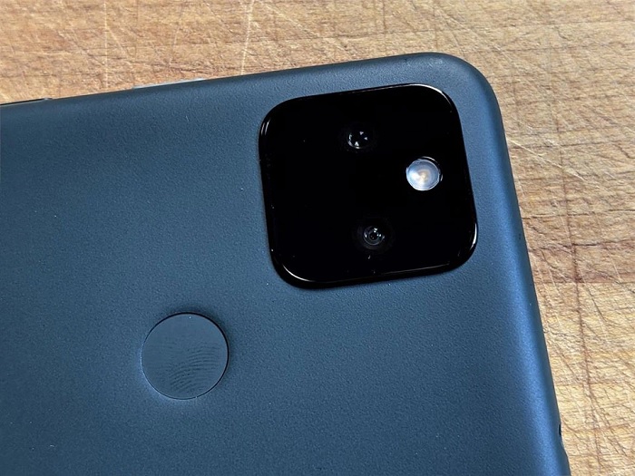 Cận cảnh camera sau trên Google Pixel 5a 5G