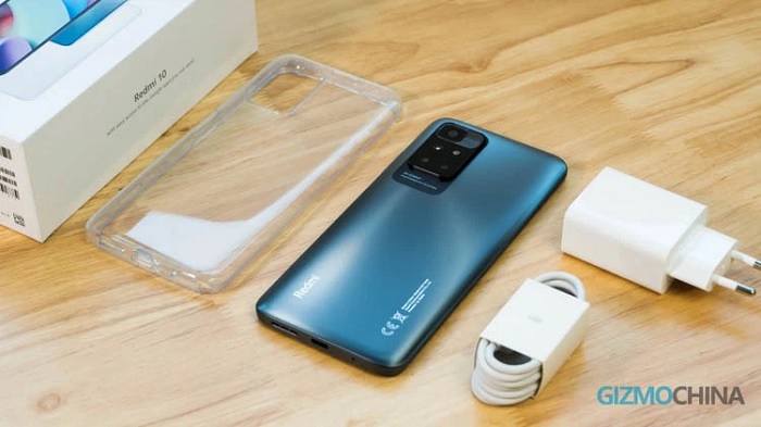 Redmi 10 và các phụ kiện đi kèm