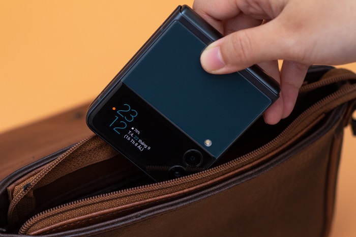 Galaxy Z Flip3