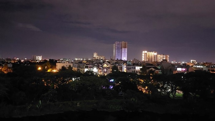 Ảnh chụp ngoài trời trong điều kiện thiếu sáng