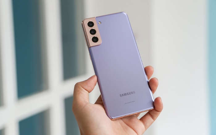 Mặt sau của Galaxy S21+