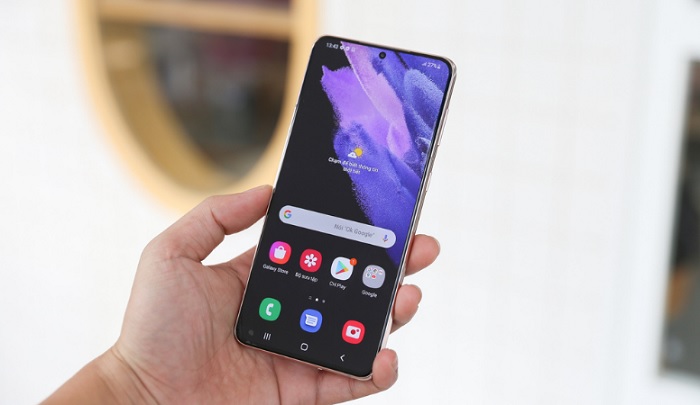 Màn hình Galaxy S21+ rộng 6.7 inch